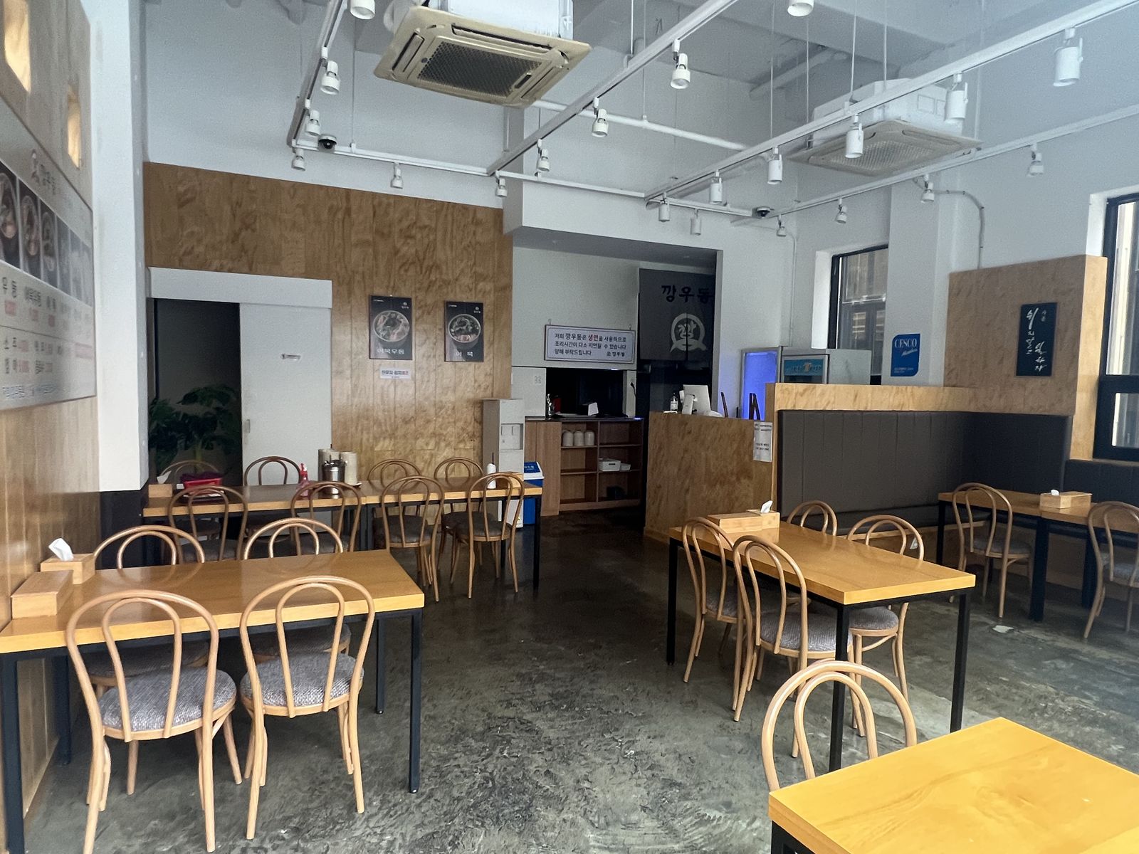 동탄 영천동 우동 매장 철거 전 홀