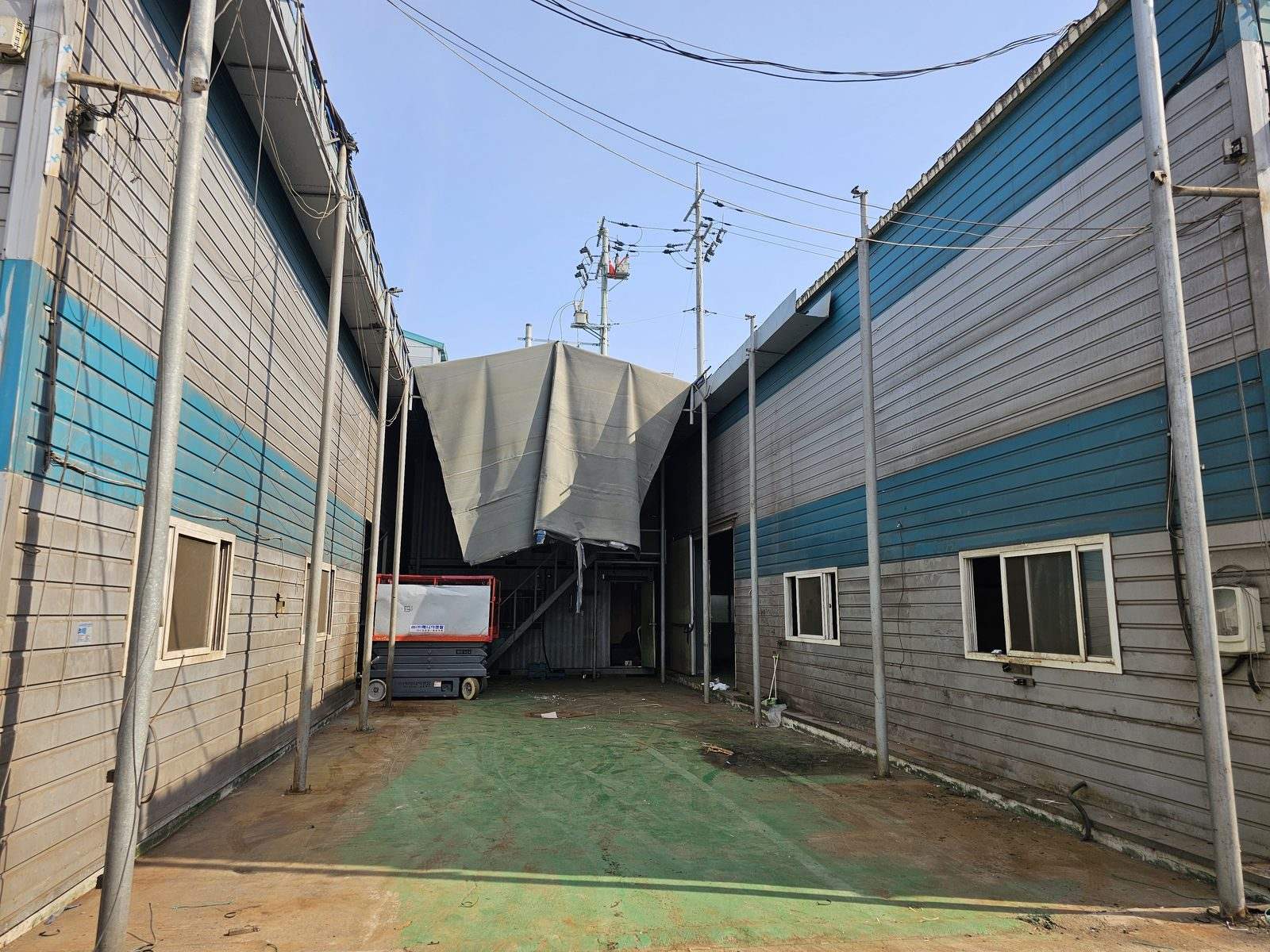 화성시 우정읍 공장 천막철거 현장 사진 7