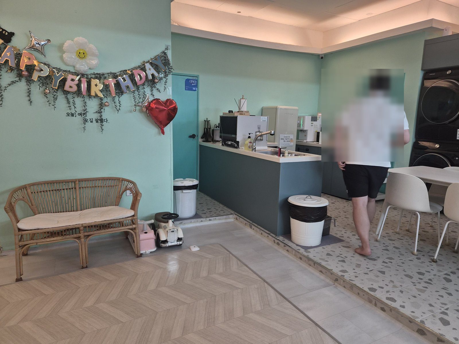 인천 숭의동 키즈워터룸 철거 전 주방과 휴게 공간